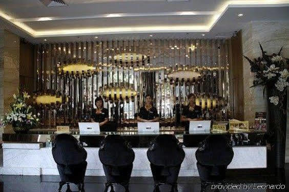 Shenzhen Baoan Luxe Manor Hotel Exterior foto